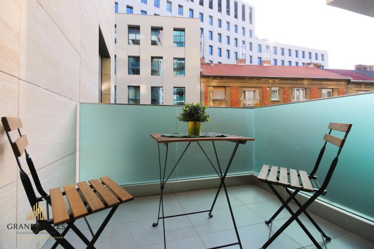 Grand Suites Corvin Budapešť Exteriér fotografie