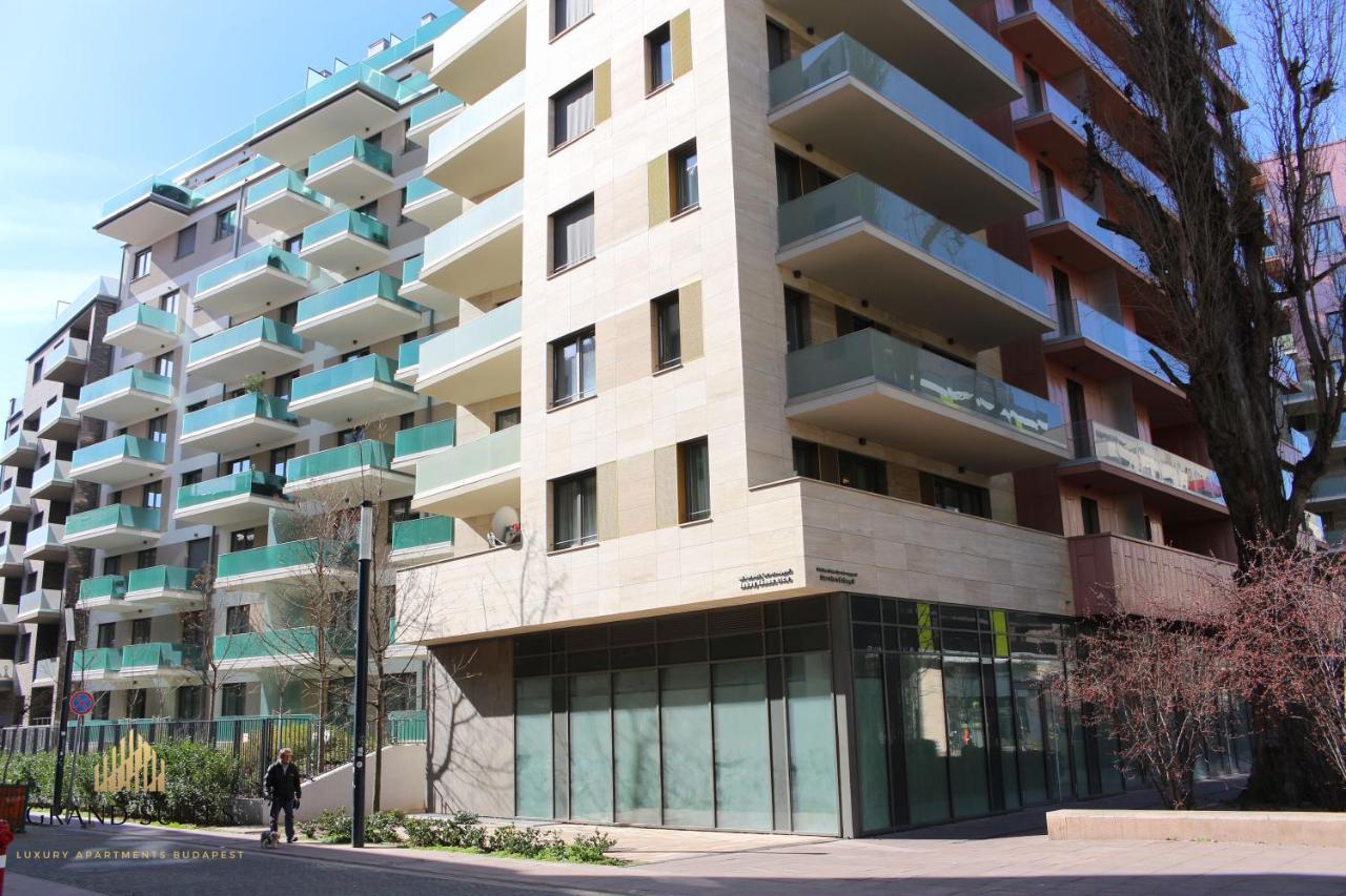Grand Suites Corvin Budapešť Exteriér fotografie