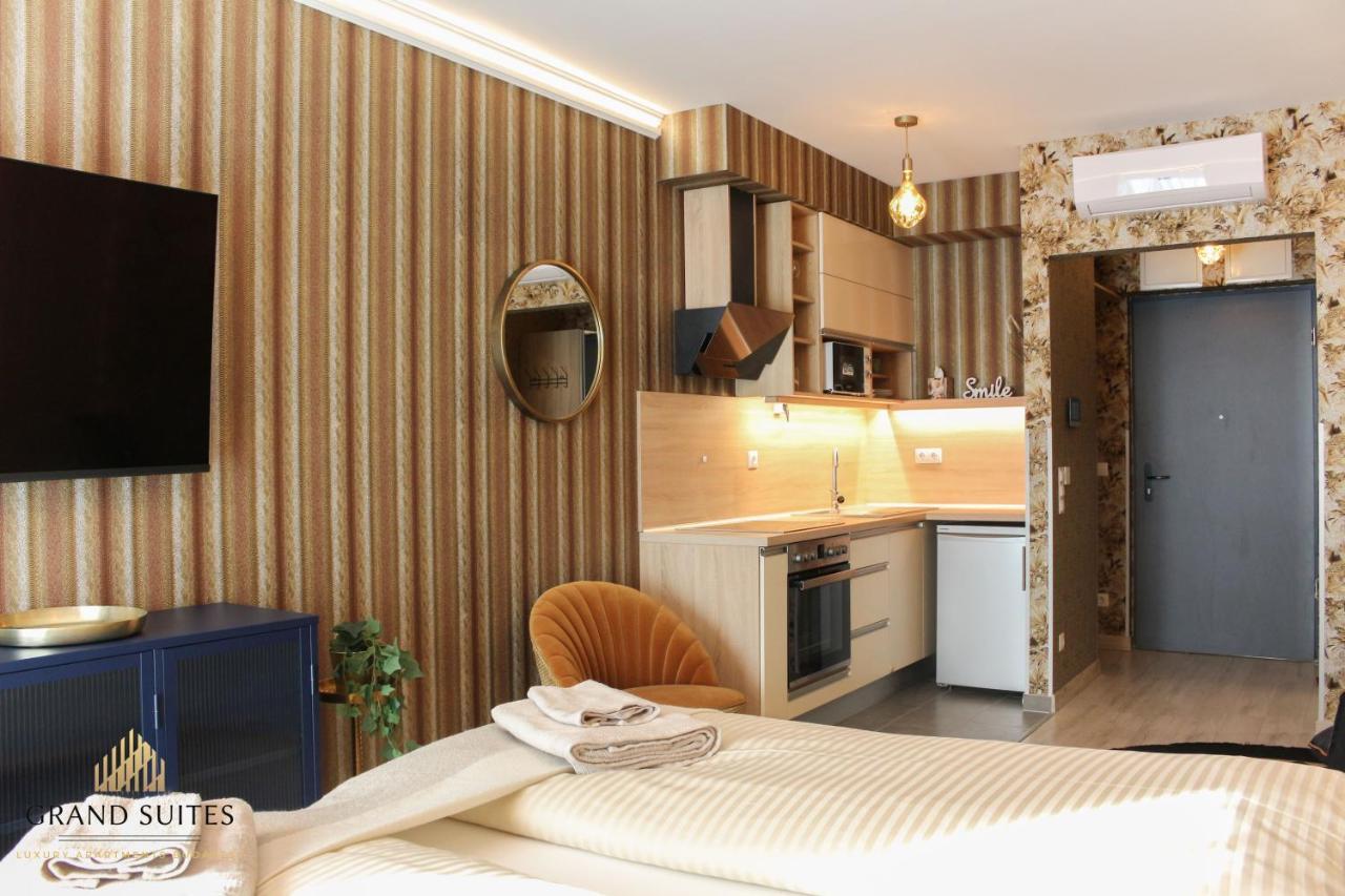 Grand Suites Corvin Budapešť Exteriér fotografie